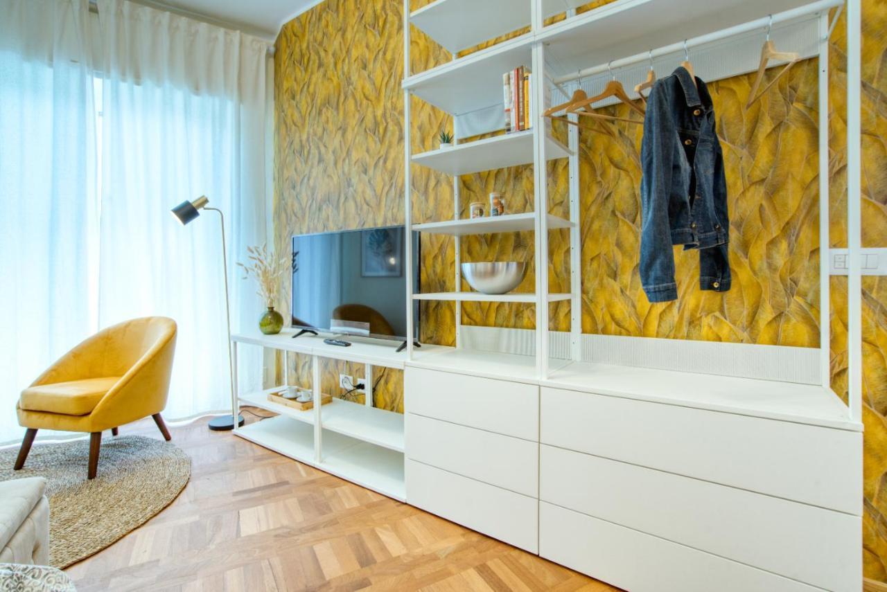 Caseospitali - Casa Mary Lou, Romantico Monolocale Ristrutturato Panoramico มิลาน ภายนอก รูปภาพ